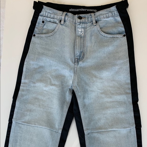 Alexander Wang Pack Mix Cargo seen on Kylie Jenner - Picture 2 of 6